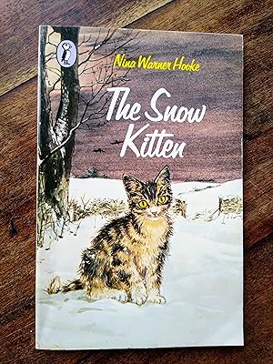 Bild des Verkufers fr The Snow Kitten zum Verkauf von Johnston's Arran Bookroom