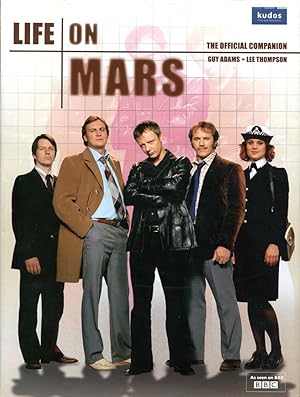 Bild des Verkufers fr Life on Mars' : The Official Companion zum Verkauf von Godley Books