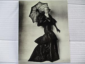 Image du vendeur pour Irving Penn Present Concerns Pace / MacGill Gallery 2004 Exhibition invite postcard mis en vente par ANARTIST