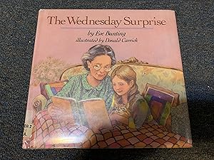 Imagen del vendedor de The Wednesday Surprise a la venta por Betty Mittendorf /Tiffany Power BKSLINEN