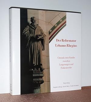 Bild des Verkufers fr Der Reformator Urbanus Rhegius. Chronik einer Familie zwischen Langenargen und Finkenwerder. Halbseitige Widmung und Signatur auf dem Vortitelblatt von Walter Knig. zum Verkauf von Antiquariat Ballmert