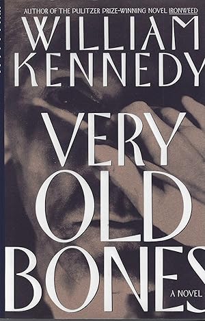 Immagine del venditore per Very Old Bones venduto da ELK CREEK HERITAGE BOOKS (IOBA)