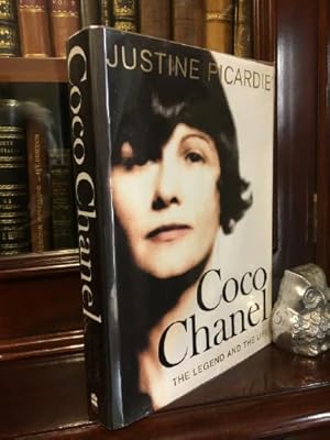 Immagine del venditore per Coco Chanel The legend and The Life. venduto da Time Booksellers