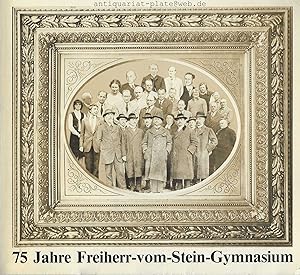 Bild des Verkufers fr 75 Jahre Freiherr-vom-Stein-Gymnasium. 1907 - 1982. Beitrge zur Geschichte der Schule. zum Verkauf von Antiquariat-Plate