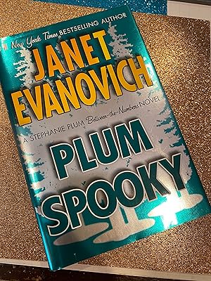 Seller image for PLUM SPOOKY a stephanie plum novel ( between the numbers) for sale by Happy Heroes