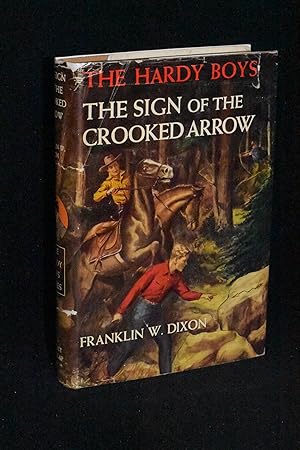 The Sign of the Crooked Arrow (The Hardy Boys #28)