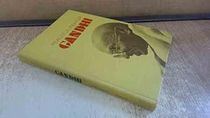 Image du vendeur pour Gandhi: Peaceful Fighter (Century Book) mis en vente par BoundlessBookstore