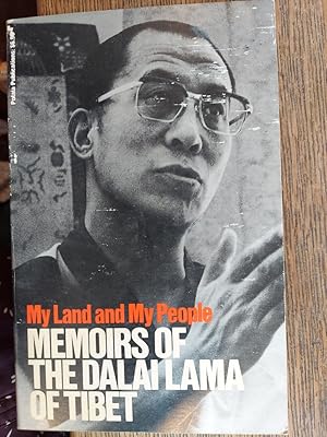 Bild des Verkufers fr My Land and My People : Memoirs of the Dalai Lama of Tibet zum Verkauf von The Book House, Inc.  - St. Louis