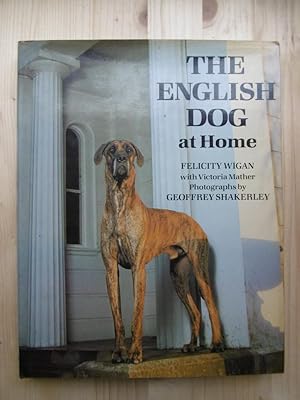 Seller image for The English Dog At Home. Photographs by Geoffrey Shakerley. for sale by Antiquariat Steinwedel