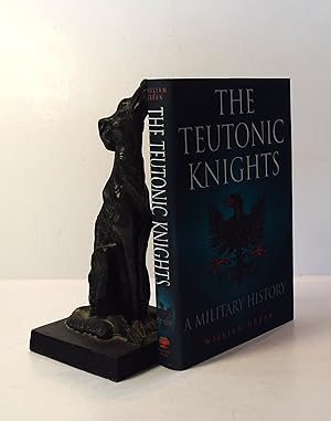 Imagen del vendedor de THE TEUTONIC KNIGHTS. A Military History a la venta por A&F.McIlreavy.Buderim Rare Books