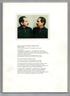 Bild des Verkufers fr Two decades of Hamady and the Perishable Press Limited. An anecdotally annotated check list with articles by & about the press for an exhibition at Gallery 210/University of Missouri/St. Louis October 3 through November 4, 1984 entitled: Hamady's Perishable Press: A twentieth anniversary sampling of hand crafted books" zum Verkauf von Rulon-Miller Books (ABAA / ILAB)