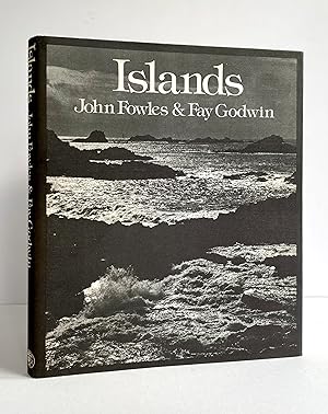 Immagine del venditore per Islands - SIGNED by the Author venduto da Picture This (ABA, ILAB, IVPDA)
