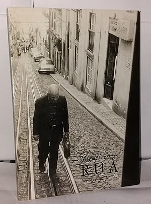 Image du vendeur pour Rua - Nouvelles traduit du portugais par Claire Cayron mis en vente par Librairie Albert-Etienne