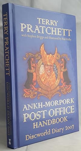 Bild des Verkufers fr Ankh-Morpork Post Office Handbook. Discworld Diary 2007. Illustrated by Paul Kidby. zum Verkauf von Addyman Books