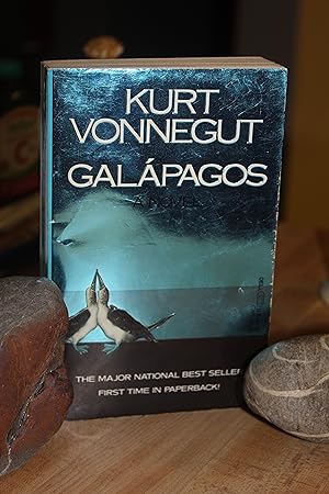 Image du vendeur pour Galapagos mis en vente par Wagon Tongue Books