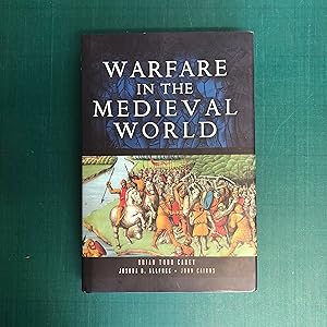 Imagen del vendedor de Warfare in the Medieval World a la venta por Old Hall Bookshop, ABA ILAB PBFA BA