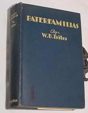 Imagen del vendedor de Paterfamilias a la venta por R Bryan Old Books