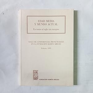 Imagen del vendedor de EDAD MEDIA Y MUNDO ACTUAL (En torno al siglo XIII europeo) a la venta por LIBRERIA CLIO
