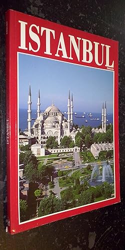 Seller image for Istambul. English for sale by Librera La Candela