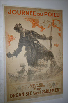 Journée du Poilu. 25 et 26 décembre 1915. Organisée par le parlement. First edition of the poster.