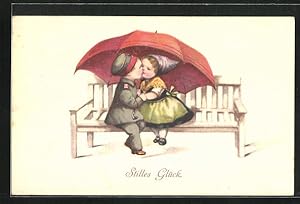 Bild des Verkufers fr Ansichtskarte Stilles Glck, Soldat ksst Mdchen unter einem grossen Schirm zum Verkauf von Bartko-Reher