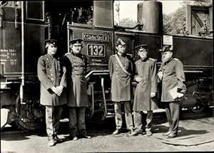 Ansichtskarte / Postkarte Deutsche Eisenbahn, Traditionsbahn Radebeul Ost-Radeburg, Lok 132, Zugp...