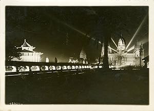 "LE TEMPLE d'ANGKOR illuminé à l'EXPOSITION COLONIALE de 1931" Photo de presse originale G. DEVRE...
