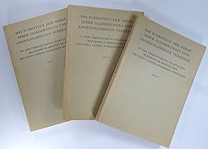 Bild des Verkufers fr Das Schriftgut der NSDAP, ihrer Gliederungen und angeschlossenen Verbnde. In der berlieferung staatlicher Behrden im Bereich des heutigen Landes Nordrhein-Westfalen. Teil 1: Spezialnachweis zu den Bestnden. Regierung Dsseldorf, Landratsamt Moers, Bergmter Dinslaken und Duisburg und Polizeibehrden im Regierungsbezirk Dsseldorf.Teil 2: Spezialnachweis zu den Bestnden. Regierung Aachen, Landratsmter Dren und Monschau, Kreisausschuss Monschau, Arbeitsmter Erkelenz und Eschweiler und Oberpostdirektion Aachen.Teil 3: Spezialnachweis des Schriftgutes des Reichsfhrer-SS und Chefs der Deutschen Polizei und des Hheren SS- und Polizeifhrers West im Bestand Regierung Aachen. zum Verkauf von Brbel Hoffmann