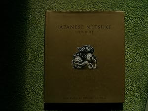 Image du vendeur pour Japanese Netsuke: (Updated Edition): (Updated Edition) (Far Eastern Series / Victoria and Albert Museum) mis en vente par Buybyebooks