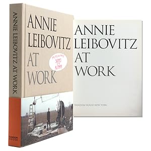 Bild des Verkufers fr Annie Leibovitz at Work zum Verkauf von James Cummins Bookseller, ABAA