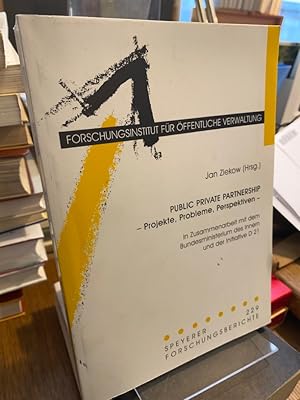 Immagine del venditore per Public private partnership. Projekte, Probleme, Perspektiven. Dokumentation des Workshops "Public Private Partnership" im Bundesministerium fr Wirtschaft am 16. und 17. Oktober 2001 in Berlin. In Zusammenarbeit mit dem Bundesministerium des Innern und der Initiative D 21. Forschungsinstitut fr ffentliche Verwaltung bei der Deutschen Hochschule fr Verwaltungswissenschaften, Speyer / Speyerer Forschungsberichte ; 229 venduto da Altstadt-Antiquariat Nowicki-Hecht UG