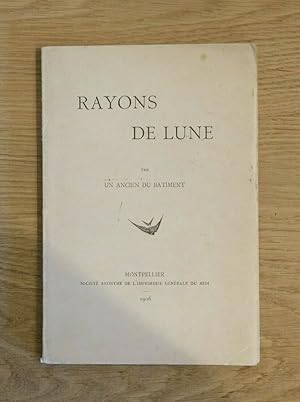 Rayons de lune par un ancien du bâtiment.