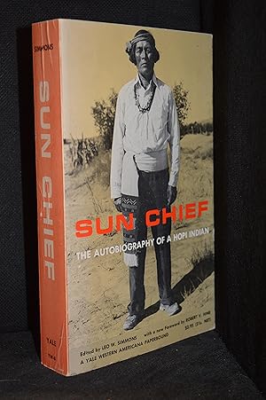 Bild des Verkufers fr Sun Chief; The Autobiography of a Hopi Indian (Publisher series: Yale Western America Series.) zum Verkauf von Burton Lysecki Books, ABAC/ILAB