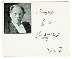 Bild des Verkufers fr Karte mit montiertem Druckportrait (4,5 x 5 cm), eigenh. Gruwort, Datierung und Unterschrift  Karl May". zum Verkauf von Kotte Autographs GmbH