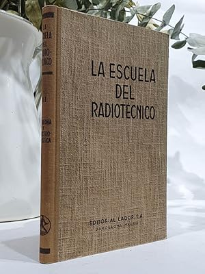 La Escuela del Radiotécnico. III. Megafonía y Electroacústica.