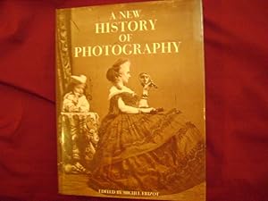 Image du vendeur pour A New History of Photography. mis en vente par BookMine