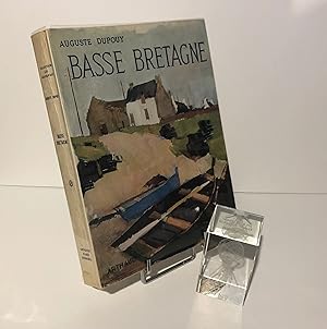 La Basse Bretagne. Couverture de Jean Le Merdy. Collection les Beaux-Pays, Arthaud, Paris - Greno...