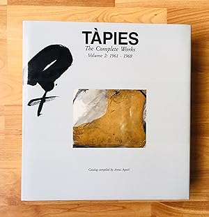 Imagen del vendedor de Tapies. The Complete Works. Volume 2: 1961-1968 a la venta por Ursula Sturm
