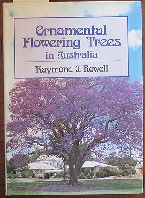 Image du vendeur pour Ornamental Flowering Trees in Australia mis en vente par Reading Habit