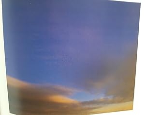 Bild des Verkufers fr Einhundertelf Himmel. Fotografien von Jrg Kirchbaum 1988 bis 1998. zum Verkauf von Antiquariat Langguth - lesenhilft