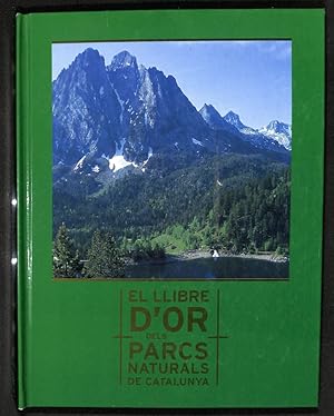 Imagen del vendedor de El llibre d'or dels parcs naturals de Catalunya. a la venta por Els llibres de la Vallrovira