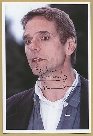 Bild des Verkufers fr Jeremy Irons - Signed photo - 90s zum Verkauf von PhP Autographs