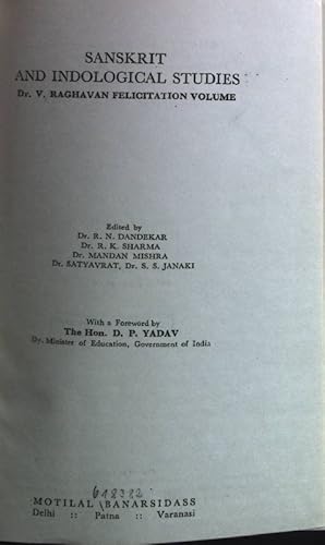 Bild des Verkufers fr Sanskrit and Indological Studies. Dr. V. Raghavan Felicitation Volume. zum Verkauf von books4less (Versandantiquariat Petra Gros GmbH & Co. KG)