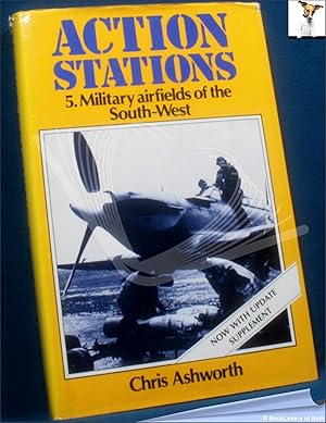 Immagine del venditore per Military Airfields of the South-West venduto da BookLovers of Bath