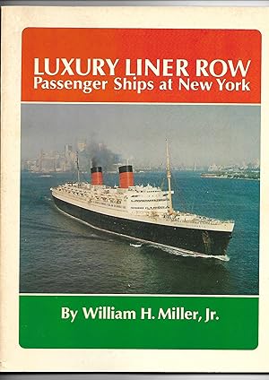 Bild des Verkufers fr Luxury Liner Row Passenger Ships at New York zum Verkauf von Anchor Books