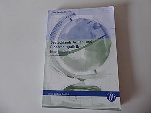 Imagen del vendedor de Deutschlands Auen- und Sicherheitspolitik. Eine Einfhrung. Softcover a la venta por Deichkieker Bcherkiste