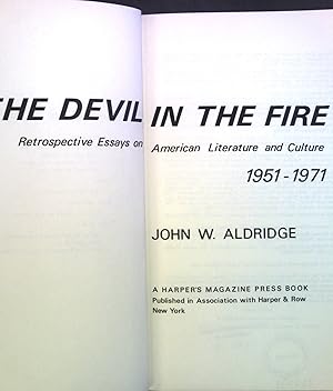 Immagine del venditore per The Devil in the Fire. Retrospective Essays on American Literature and Culture 1951-1971. venduto da books4less (Versandantiquariat Petra Gros GmbH & Co. KG)