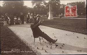 Imagen del vendedor de Ansichtskarte / Postkarte Paris Frankreich, Charmeur d'Oiseaux aux Tuileries, Jardin a la venta por akpool GmbH