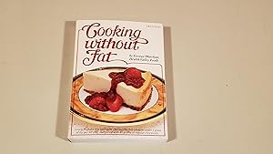 Immagine del venditore per Cooking Without Fat venduto da SkylarkerBooks