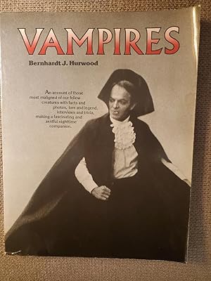 Imagen del vendedor de Vampires a la venta por Aunt Agatha's, Ltd.